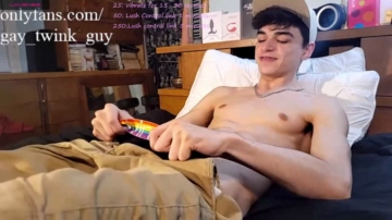 Gay_Twink_Guy  30-06-2021